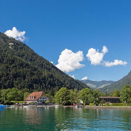 Neuhaus Golf- & Strandhotel Unterseen Exteriör bild