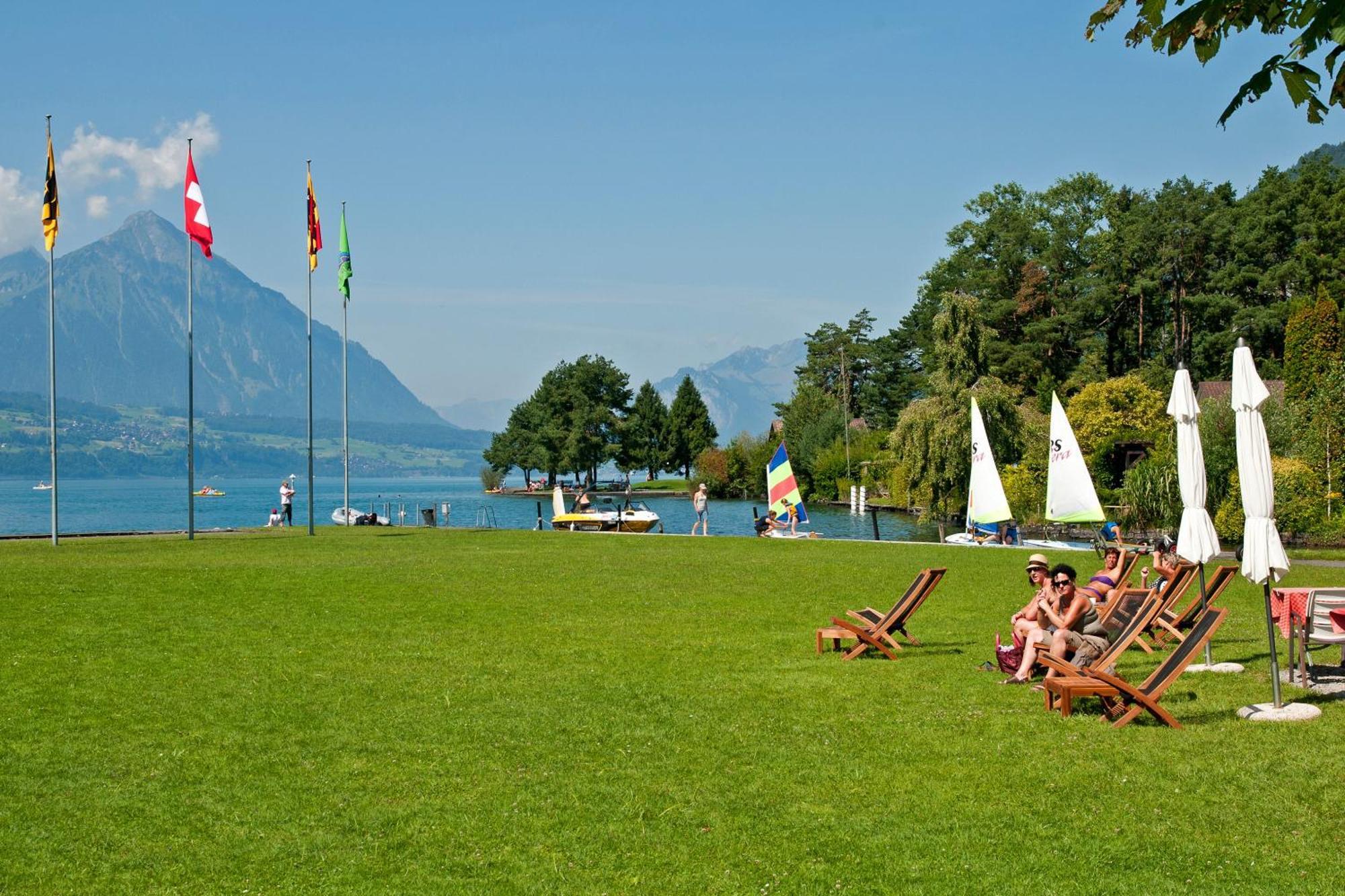 Neuhaus Golf- & Strandhotel Unterseen Exteriör bild