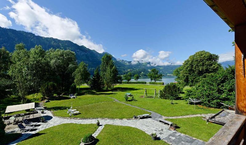 Neuhaus Golf- & Strandhotel Unterseen Exteriör bild
